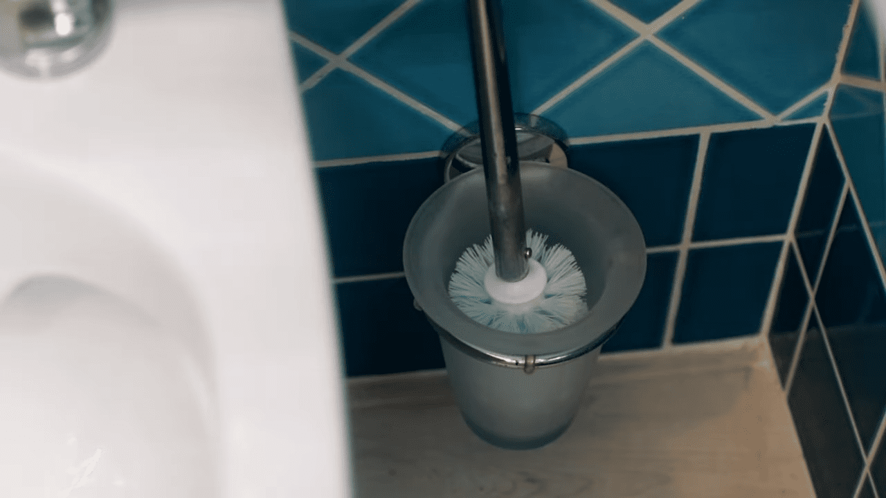 Експерти поділились секретами, як зробити ванну кімнату ароматною. Фото: YouTube Il Rifugio Perfetto