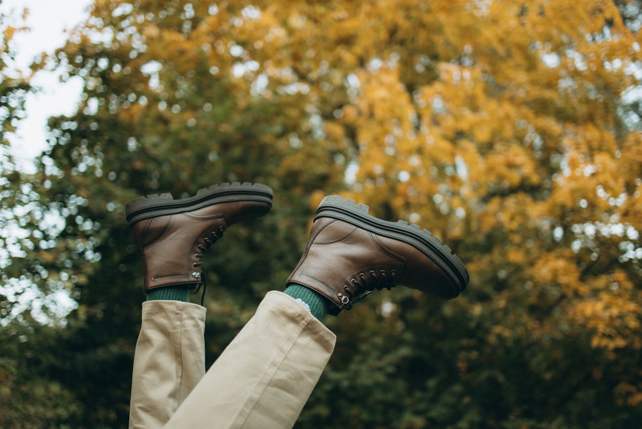 Експерти розповіли, як самотужки збільшити розмір взуття. Фото: Pexels