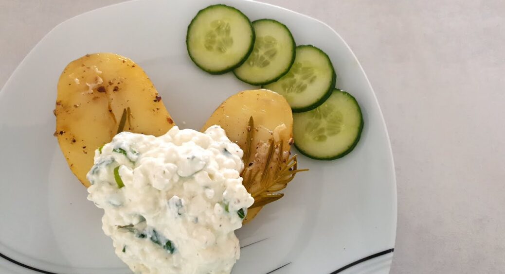 Найсмачніша печена картопля виходить лише після 1 абсолютно неочевидного кроку: завжди так роблю 