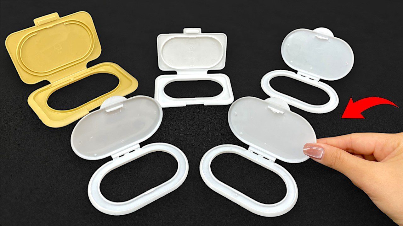 Господині розповіли, як застосовувати кришки від упаковки з вологими серветками. Фото: YouTube Anna Home