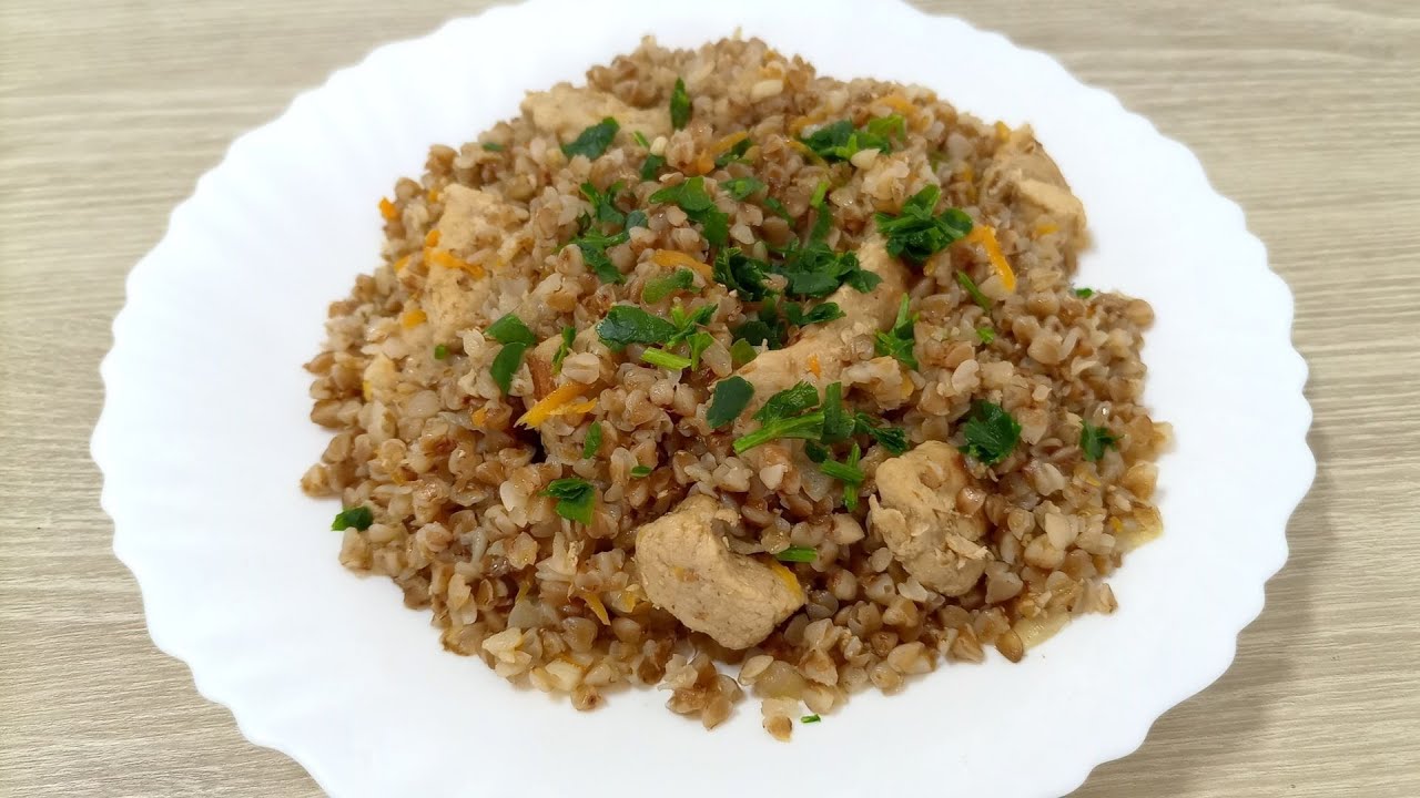 Кулінари розповіли, як насправді правильно готувати гречку. Фото: YouTube Готуємо на раз, два, три...