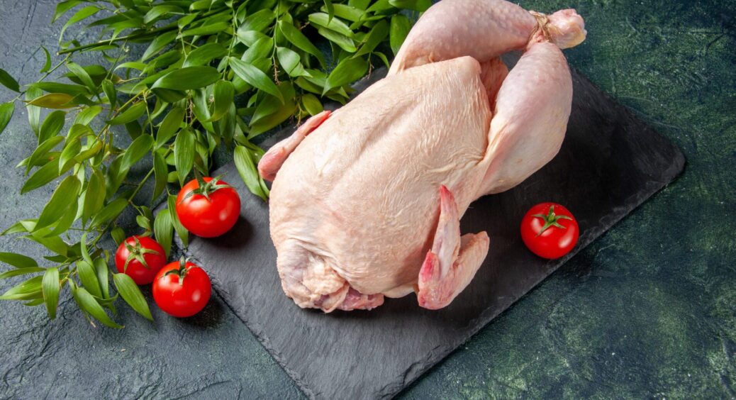 Перевіряємо курку на антибіотики: є 3 способи, як їх виявити і навіть як позбавитися – м’ясо буде “чисте” 