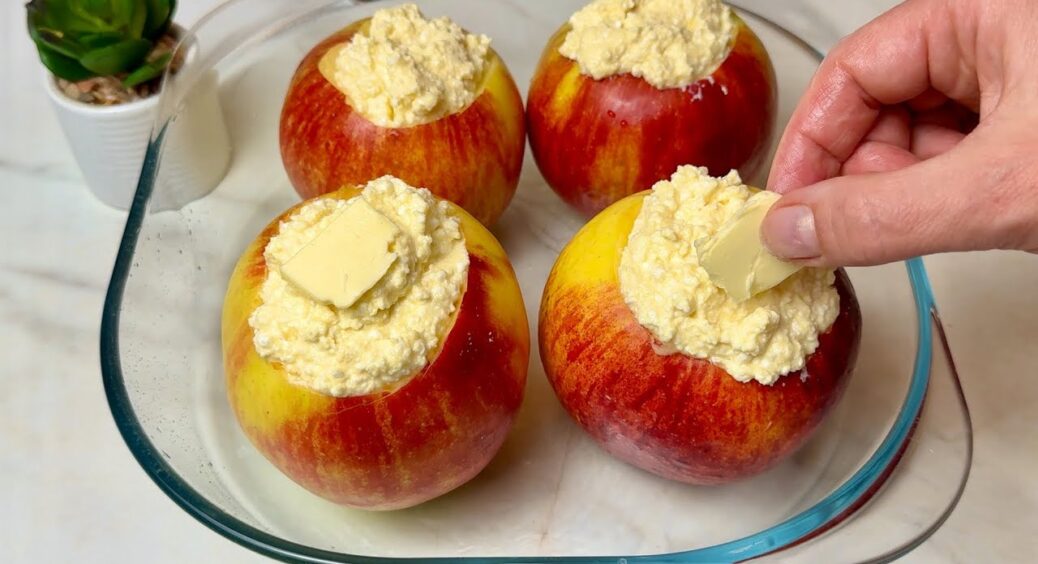 “Жменька” сиру в яблука – і в духовку: через 30 хв п’ю чай із смаколиками, від яких худну на очах. Рецепт 