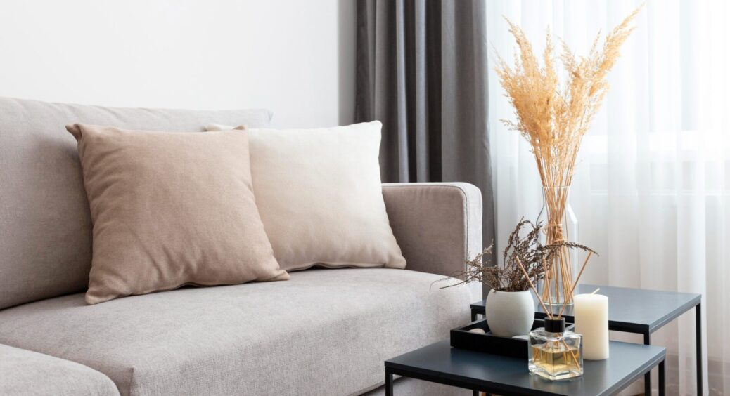 Диван, який “тримає” стіну – більше не модно: дизайнери запропонували новий стиль в інтер’єрі 