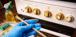 Господині розповіли, як швидко очистити ручки газової плити в домашніх умовах. Фото: Добрі новини