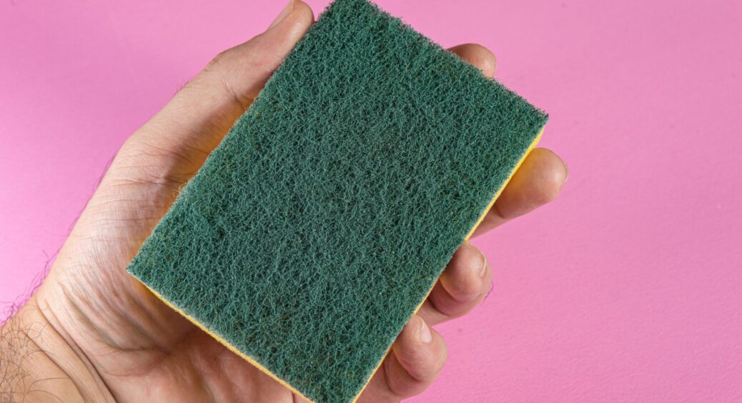 Губки для миття посуду різного кольору не просто так. Тільки вчора дізналась, і це перевернуло мій світ 