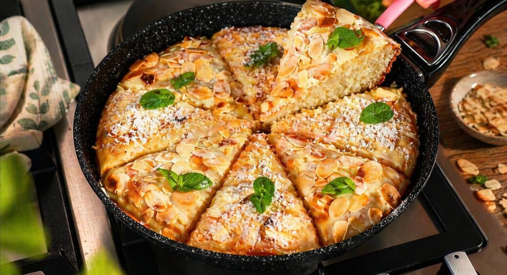 Торт “Рафаелло”: усе замішую прямо на сковороді за 5 хвилин – і подаю ресторанний десерт до чаю. Рецепт 