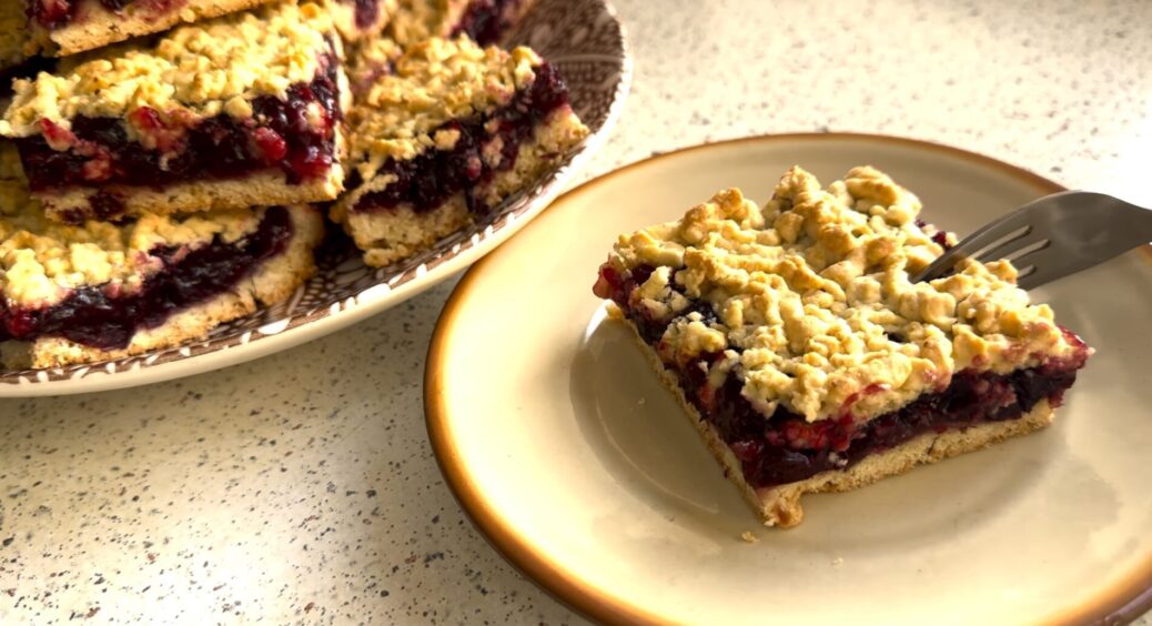 Рецепт тертого пирога 1960-го року: простота й ностальгічний смак – дві його сильні сторони 