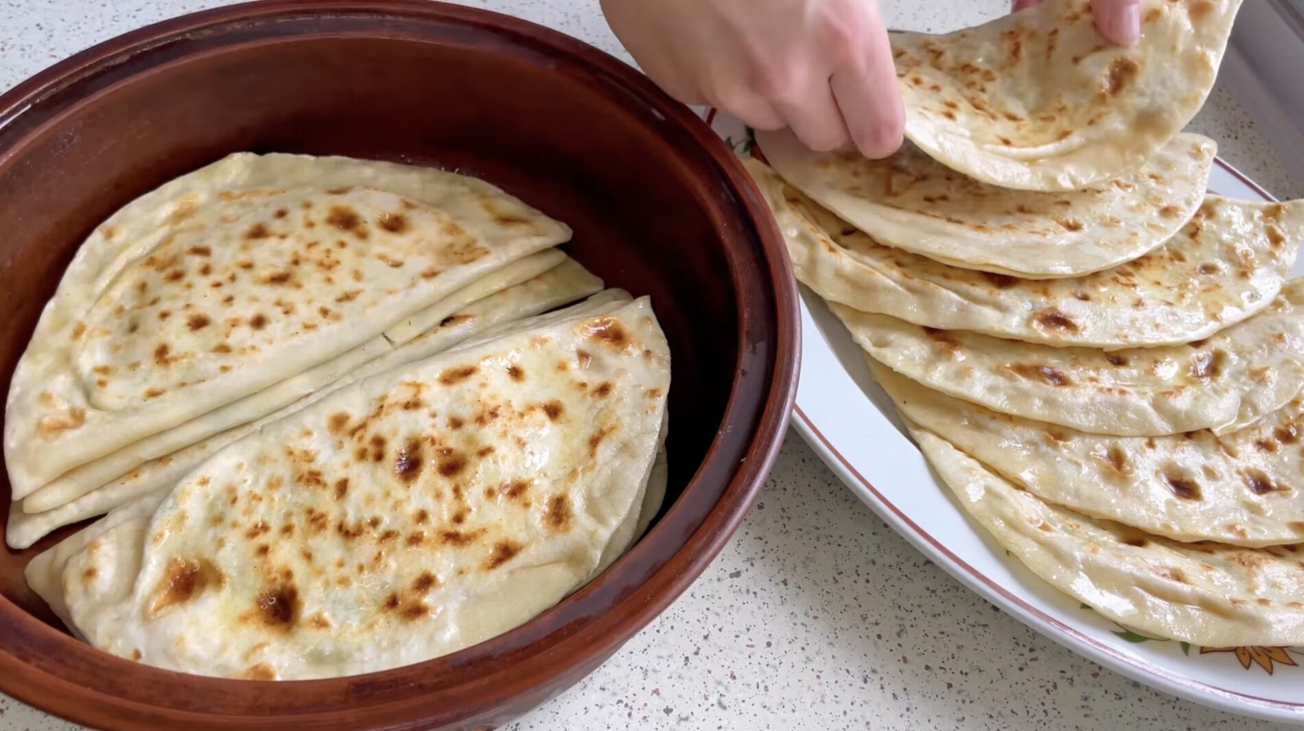 Господині поділилися смачним рецептом азербайджанської кухні. Фото: YouTube Марі готує