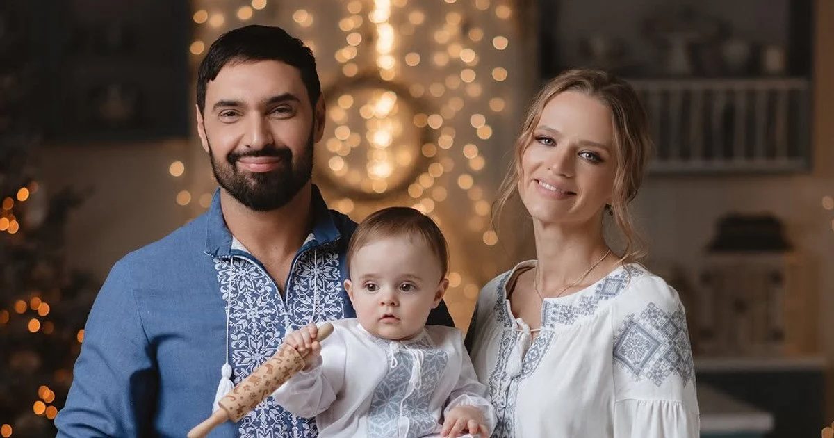 Віталій Козловський показав свою дружину і сина, яких вважають підставними. Фото: вільні джерела