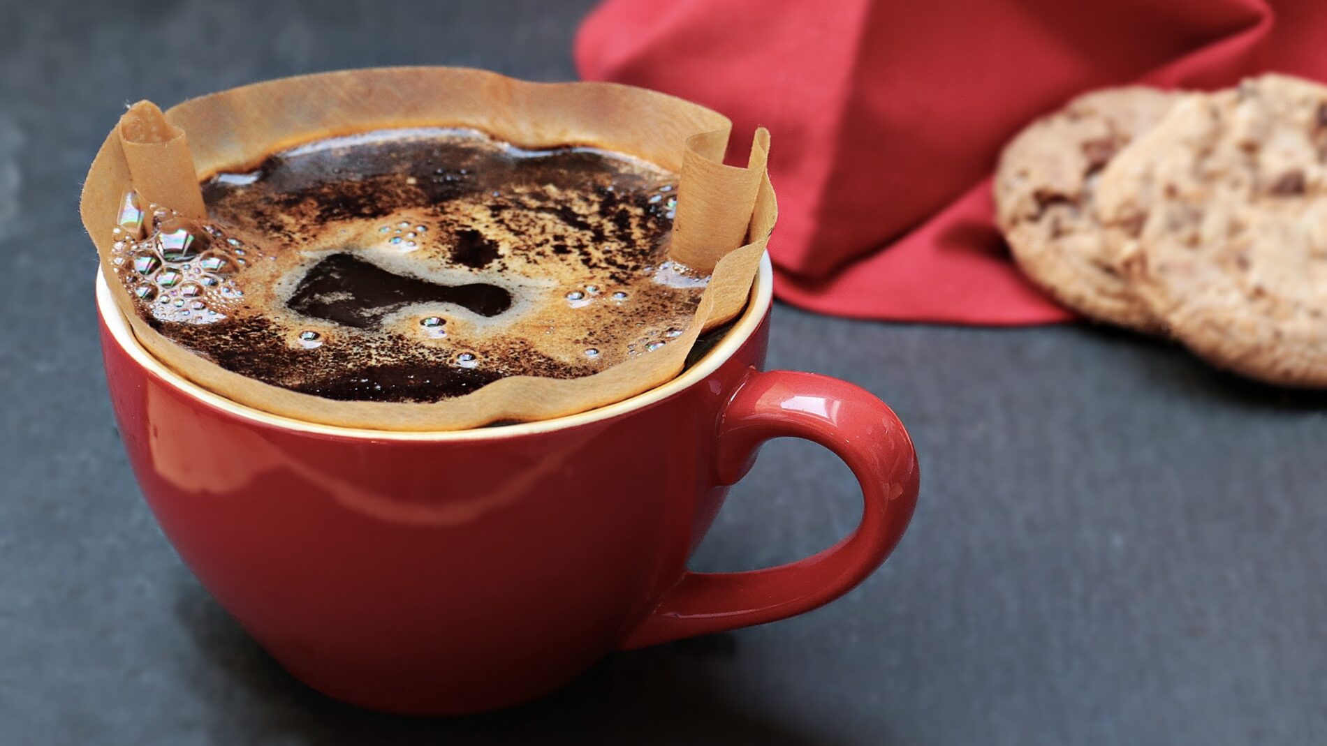 Баристи розповіли, скільки кави додавати в чашку при приготуванні вдома. Фото: pixabay.com 