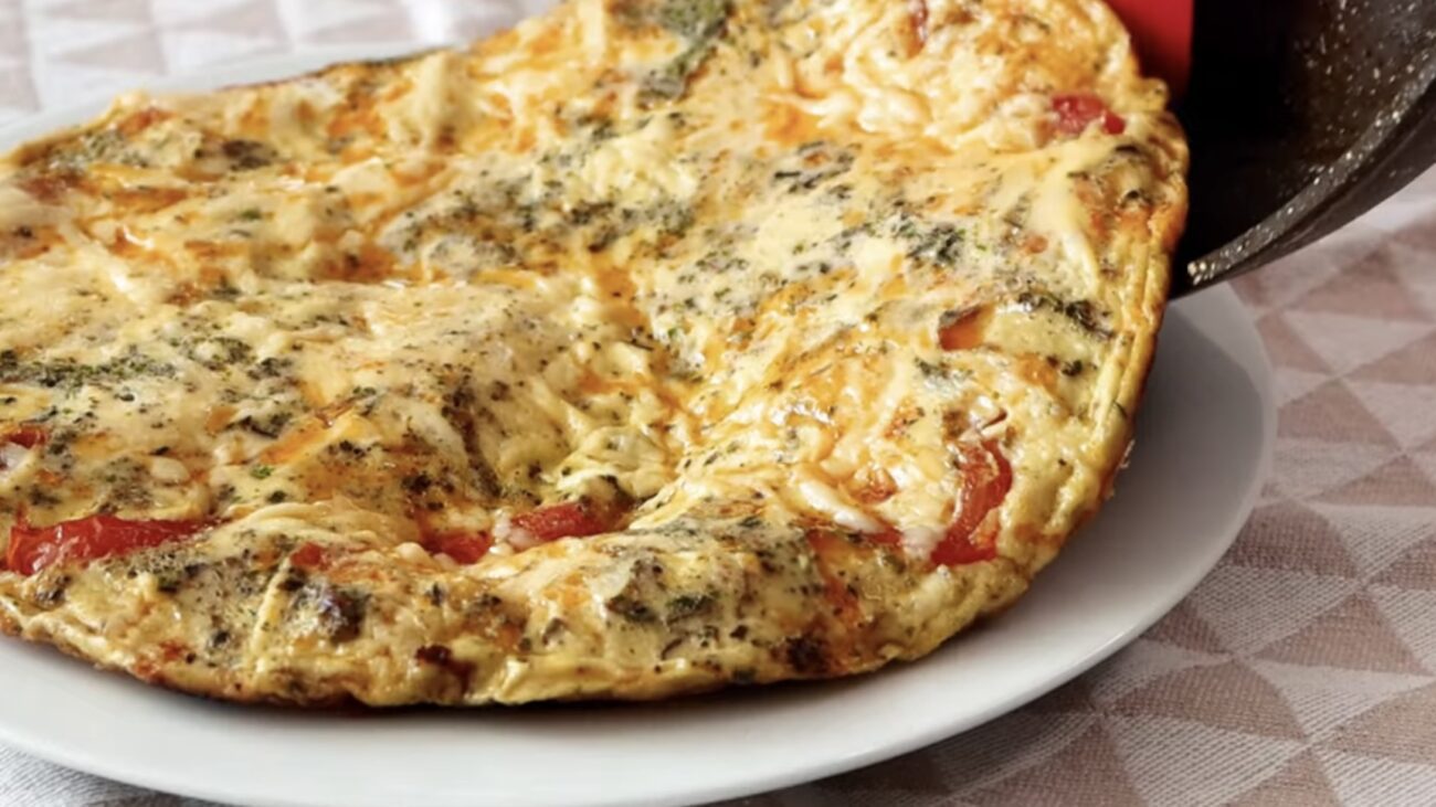 Господині поділилися рецептом сніданків на швидку руку. Фото: YouTube Прості Рецепти з Юлією Шевчук 