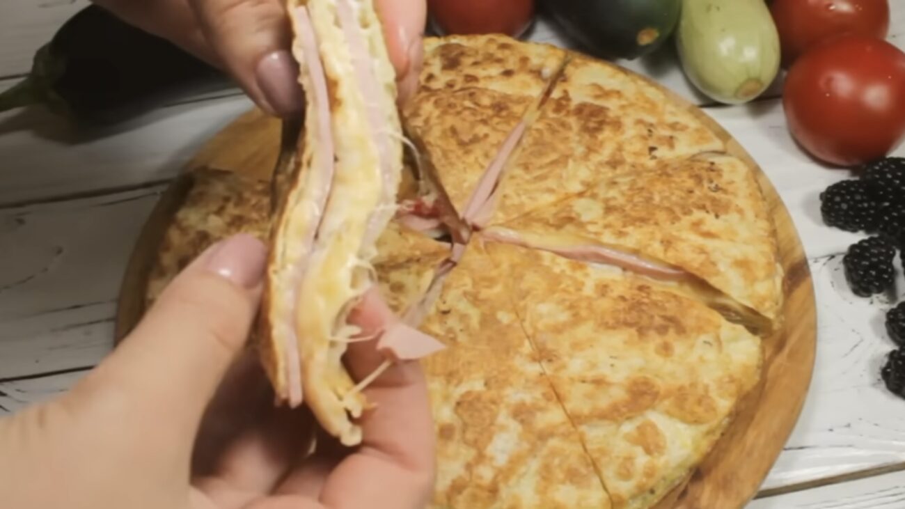 Господині поділилися рецептом сніданків на швидку руку. Фото: YouTube Easy Recipe 