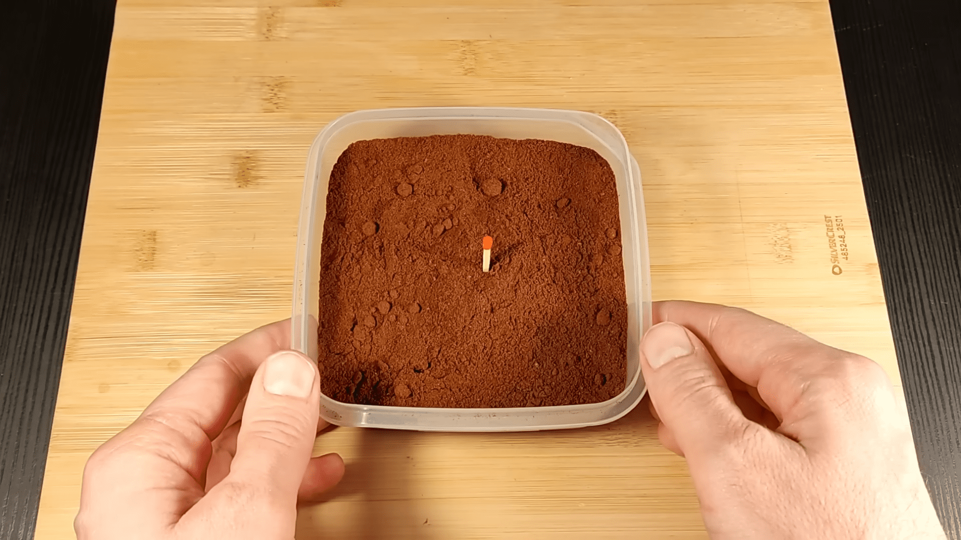 Експерти розповіли про несподівані способи використання кавової гущі. Фото: YouTube/ПРИРОДНЕ ЗДОРОВ'Я