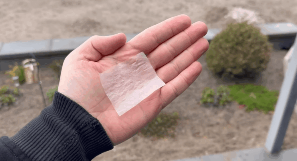 Відрізала пергамент на смужки – і за вечір зробила “кишенькове мило” і ще 2 корисні речі для дороги 