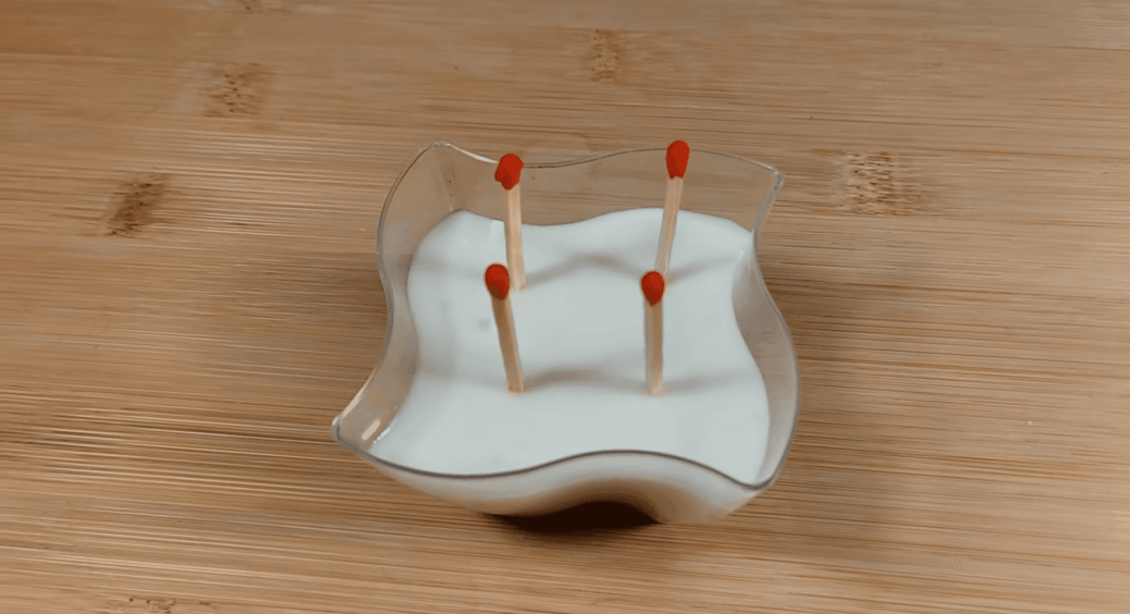 Замочила сірники в йогурті на 10 хвилин: не для приколу, а для користі за порадою бабусі Віри 