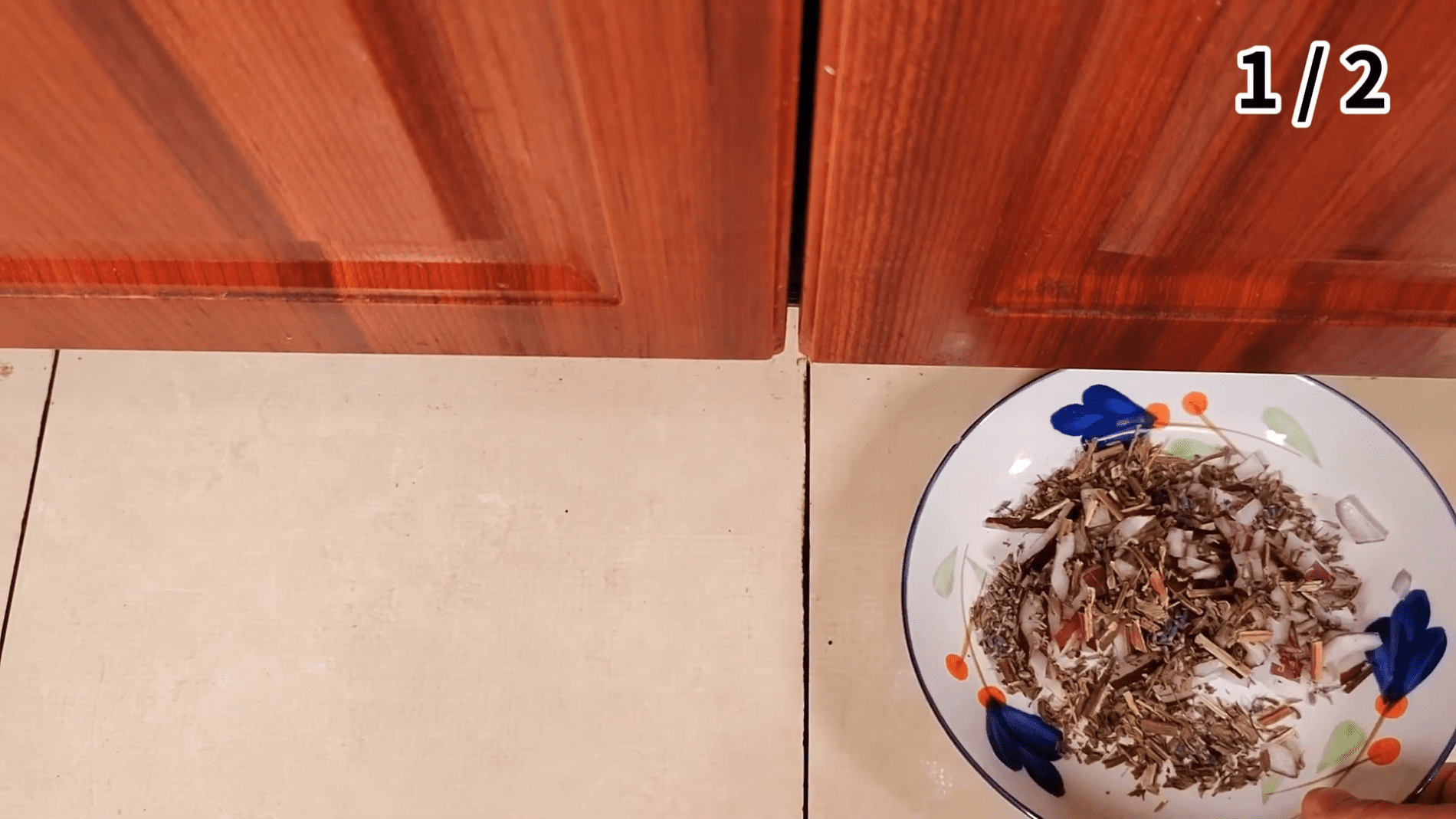 Експерти розповіли, як відлякати тарганів і мурах без хімії. Фото: YouTube/Містер Розумний