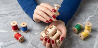 Дизайнери показали, як зробити стильні ручки для меблів зі старих котушок