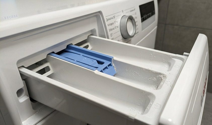 Майстри пояснили причину появи запаху цвілі в пральній машині