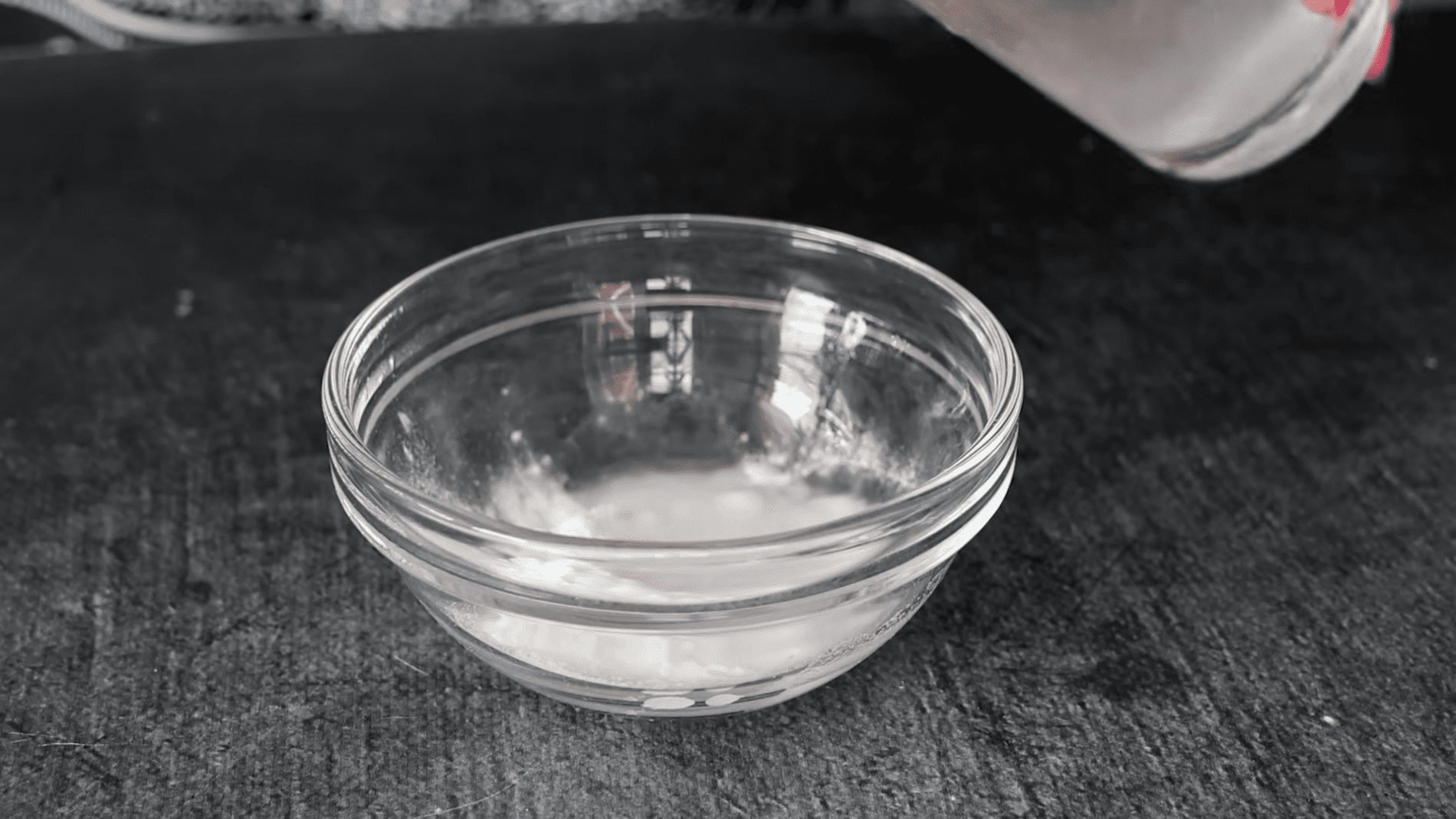 Експерти розповіли про цікаві лайфхаки для прибирання. Фото:YouTube/Uradi Sama- Ideje za kreativce